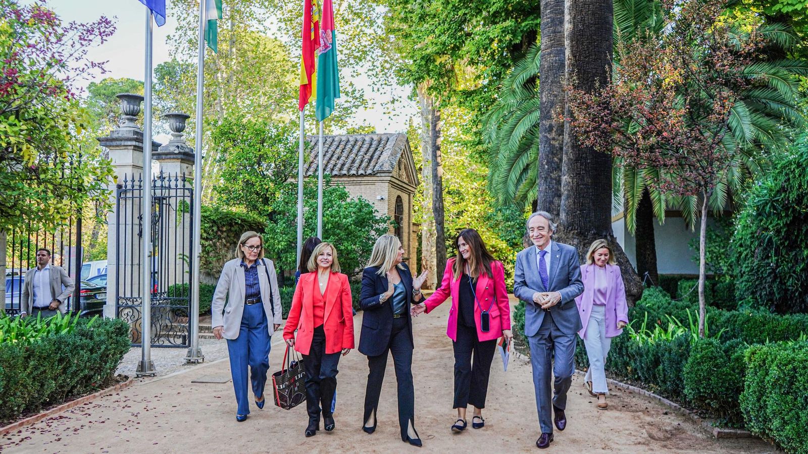 El Ayuntamiento de Granada y 65YMÁS celebran el encuentro ‘Ciudades Amigables para los Sénior’