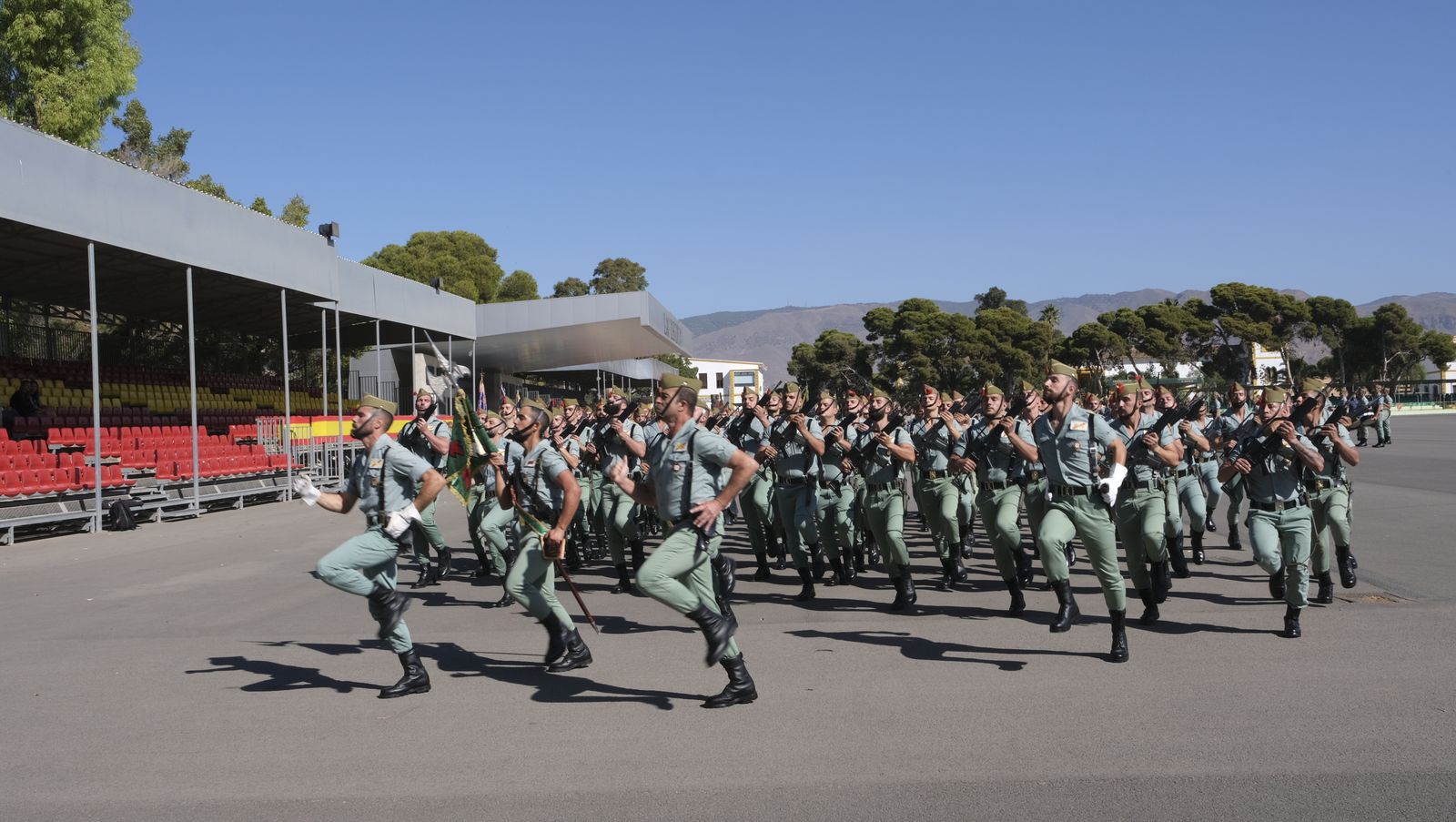 Imágenes de la visita de la Ministra de Defensa Margarita Robles a la Brigada Alfonso XIII de La Legión