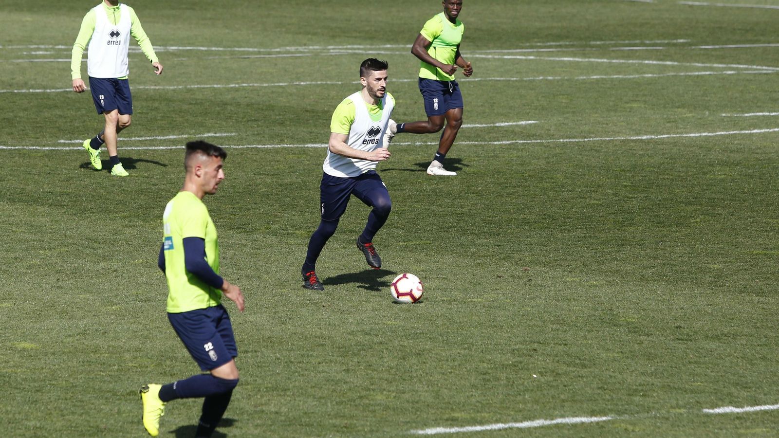 Fran Rico durante una sesión de entrenamiento ya integrado en el grupo.