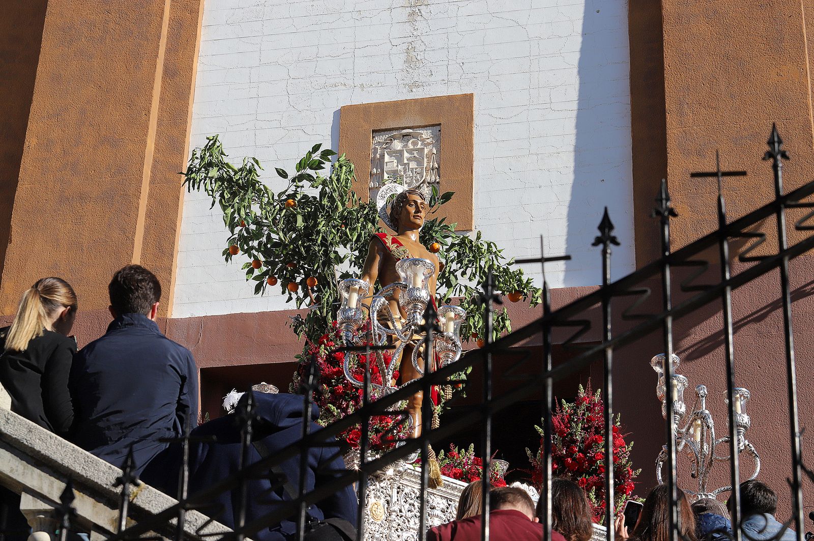 Imágenes de la procesión de San Sebastián en Huelva