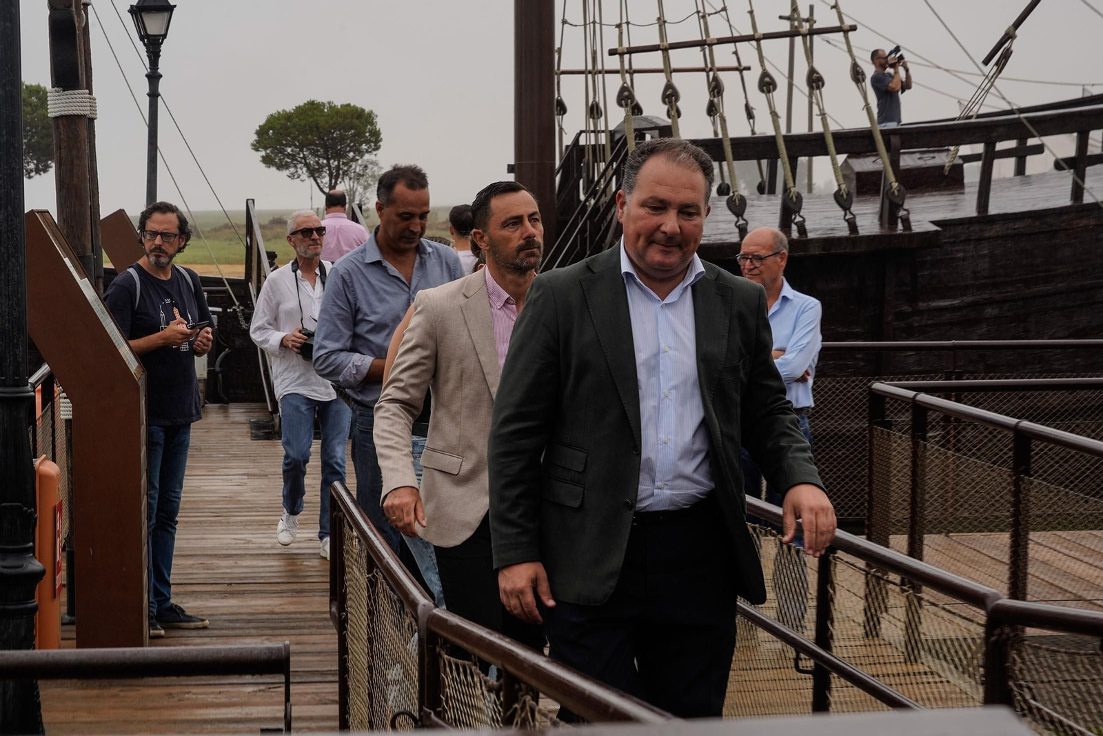 Imágenes de la visita guiada para dar a conocer las reformas realizadas en el Muelle de las Carabelas y su entorno