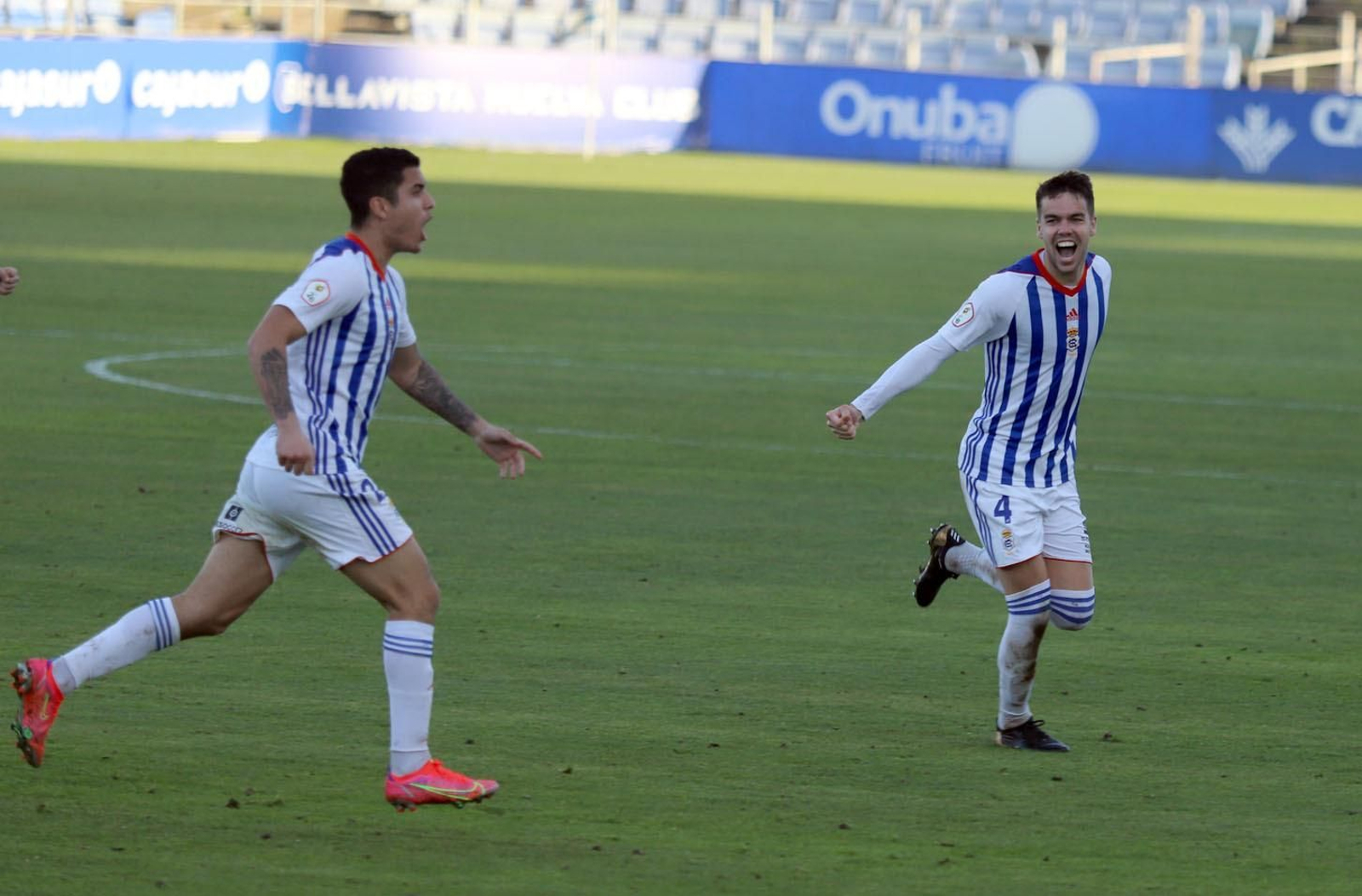 Imágenes del encuentro entre el Recreativo de Huelva y Cadiz B