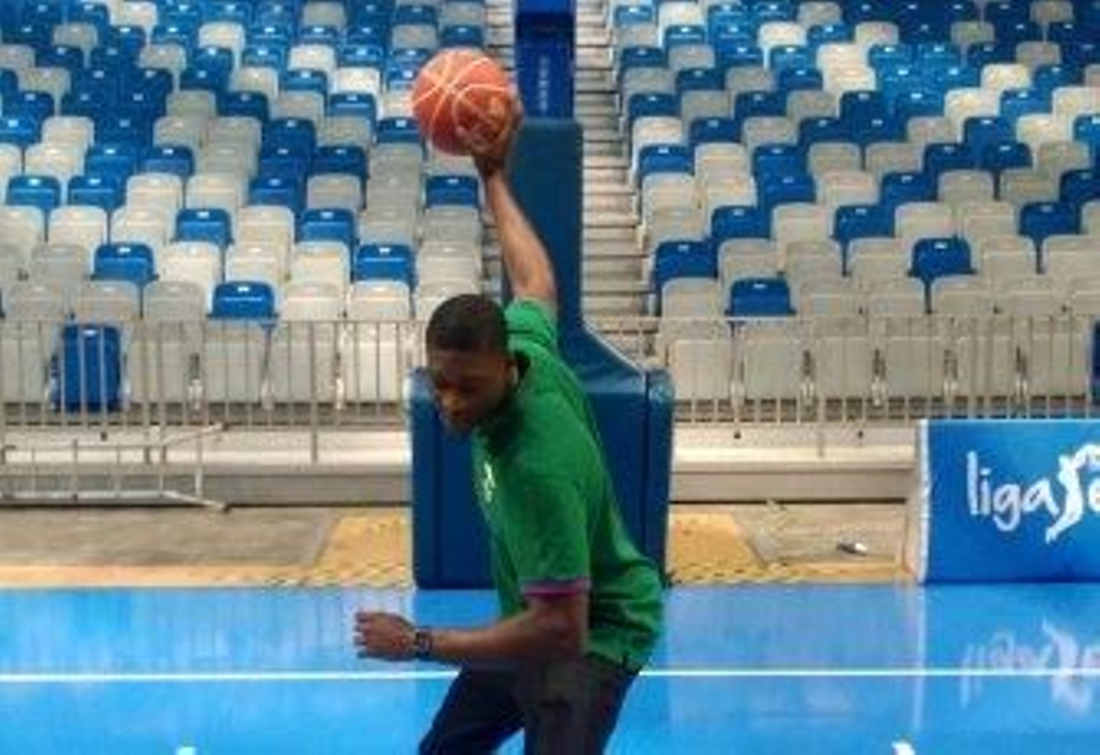 N'Diaye: "Cuando me llamó el Unicaja di saltos de alegría"