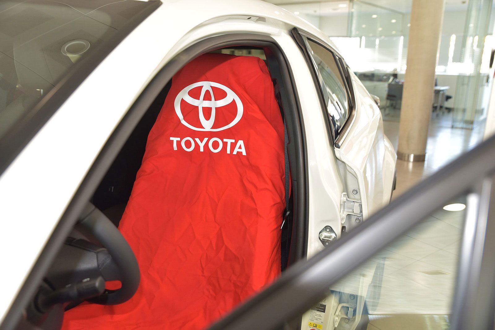Toyota España elimina las fundas de plástico de los asientos para reducir las emisiones