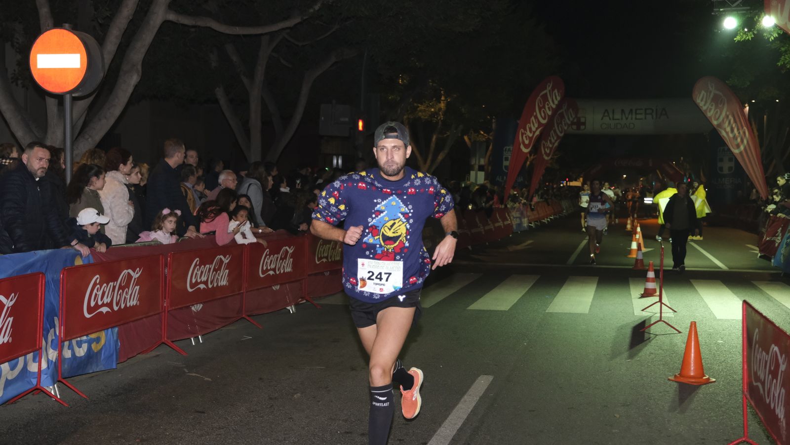 Imágenes de la XIV edición de la San Silvestre de Almería