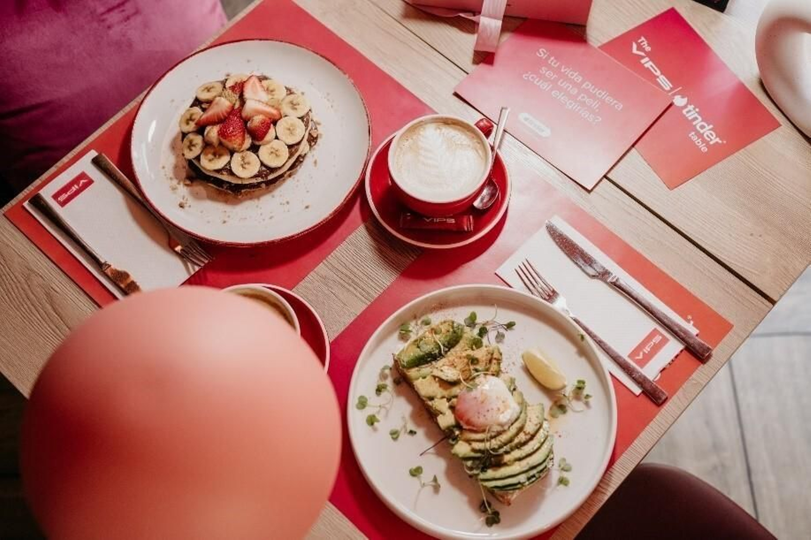Uno de los desayunos en colaboración de Tinder con VIPS.