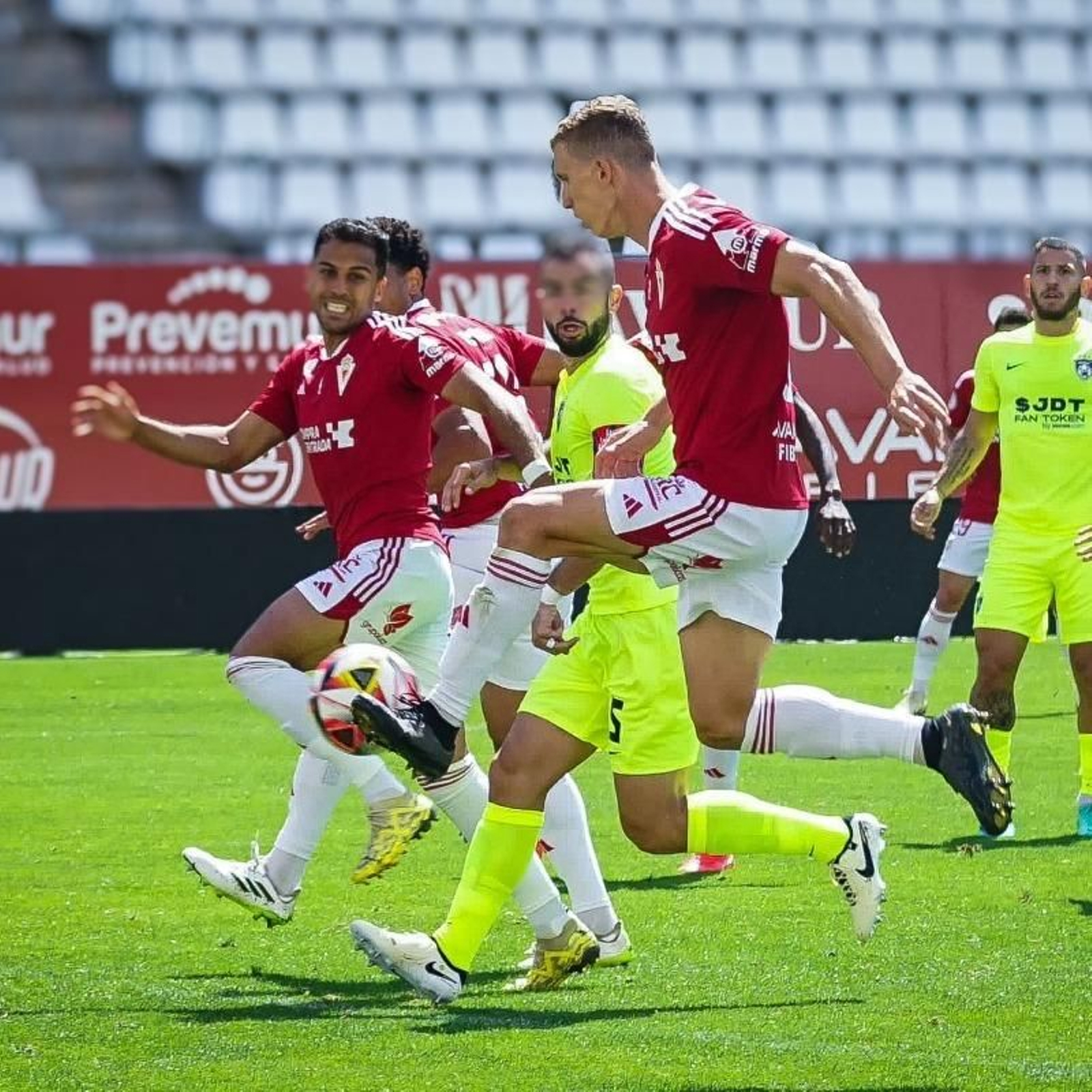 El Real Murcia se prepara para Málaga contra el campeón de Malasia