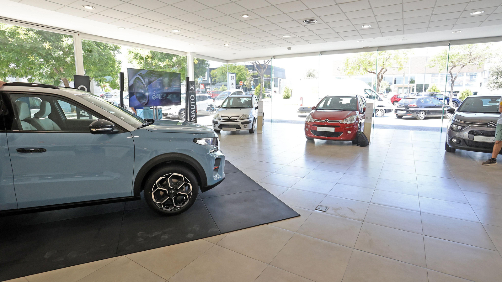 Presentación del nuevo Citroën ë-C3 en el concesionario Inauto Jerez