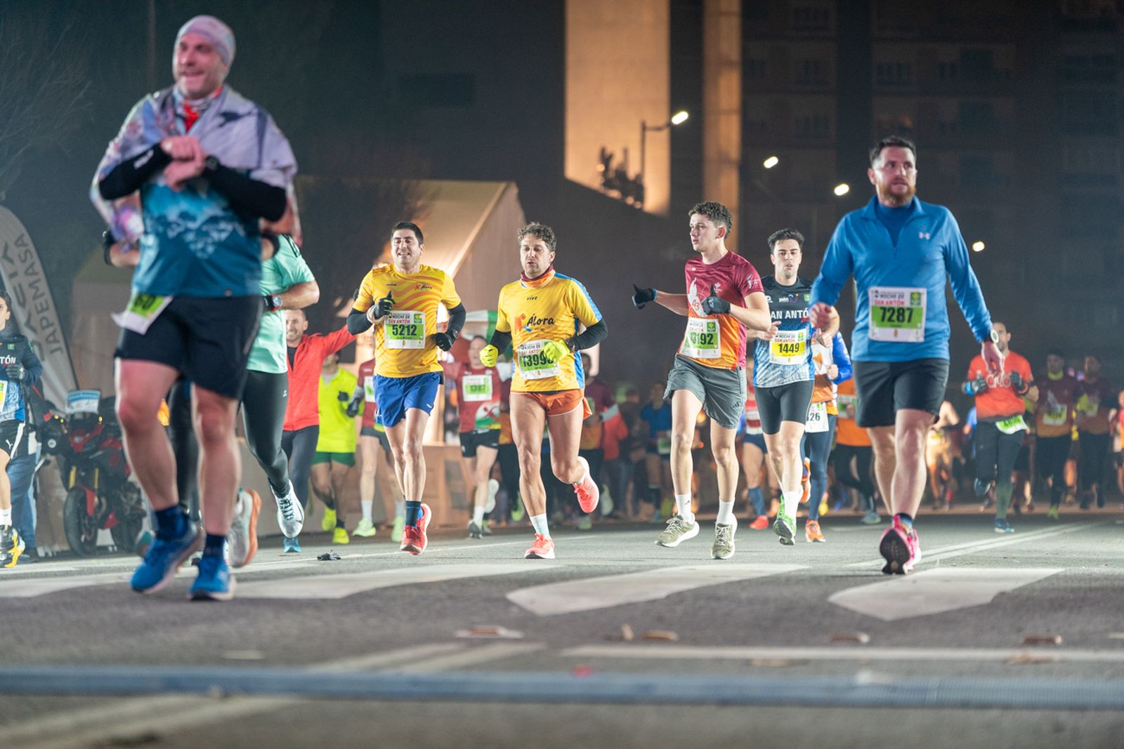 En imágenes: búscate en tu llegada a meta de la Carrera de San Antón 2026 (8)