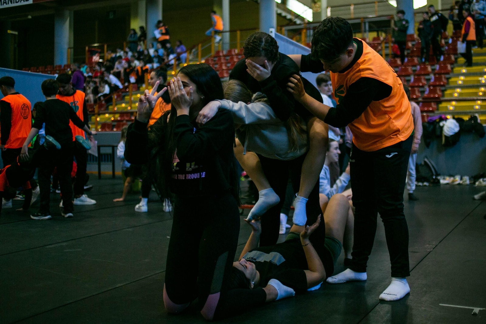 La 'Gimnastrada' del instituto López Neyra de Córdoba, en imágenes