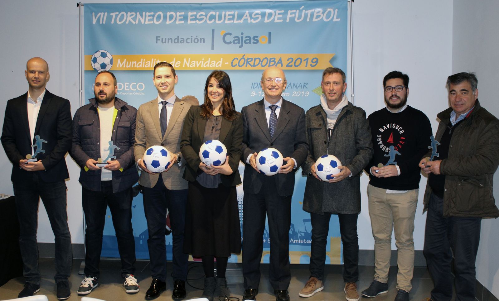 Los organizadores, durante el acto de presentación en la sede de Cajasol en Córdoba.