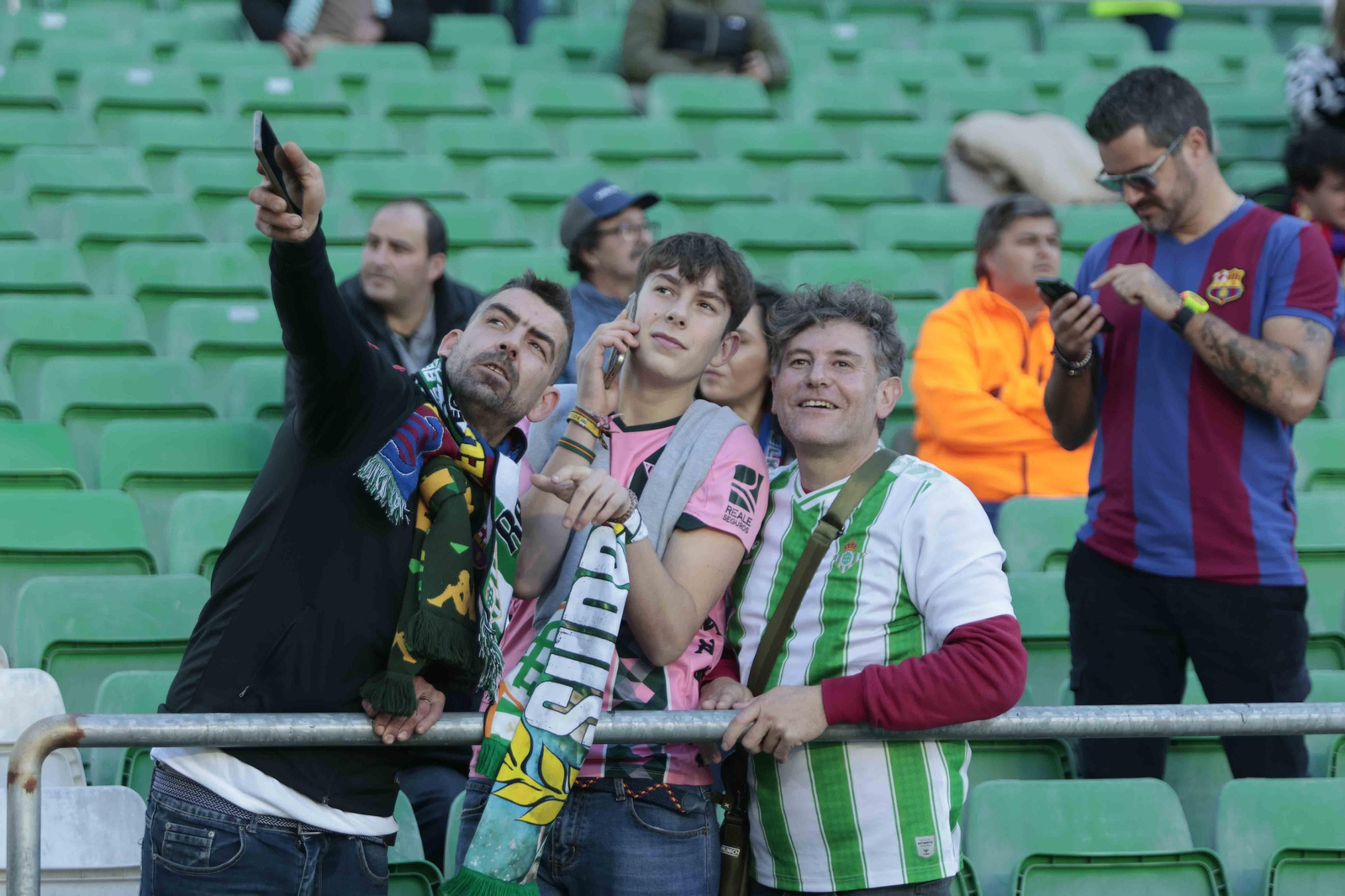 Búscate en las gradas del Villamarín