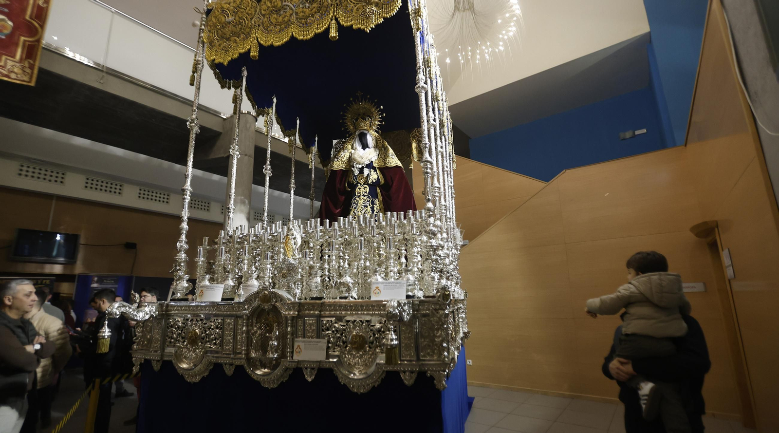 Fotos de la exposición comarcal cofrade en La Línea