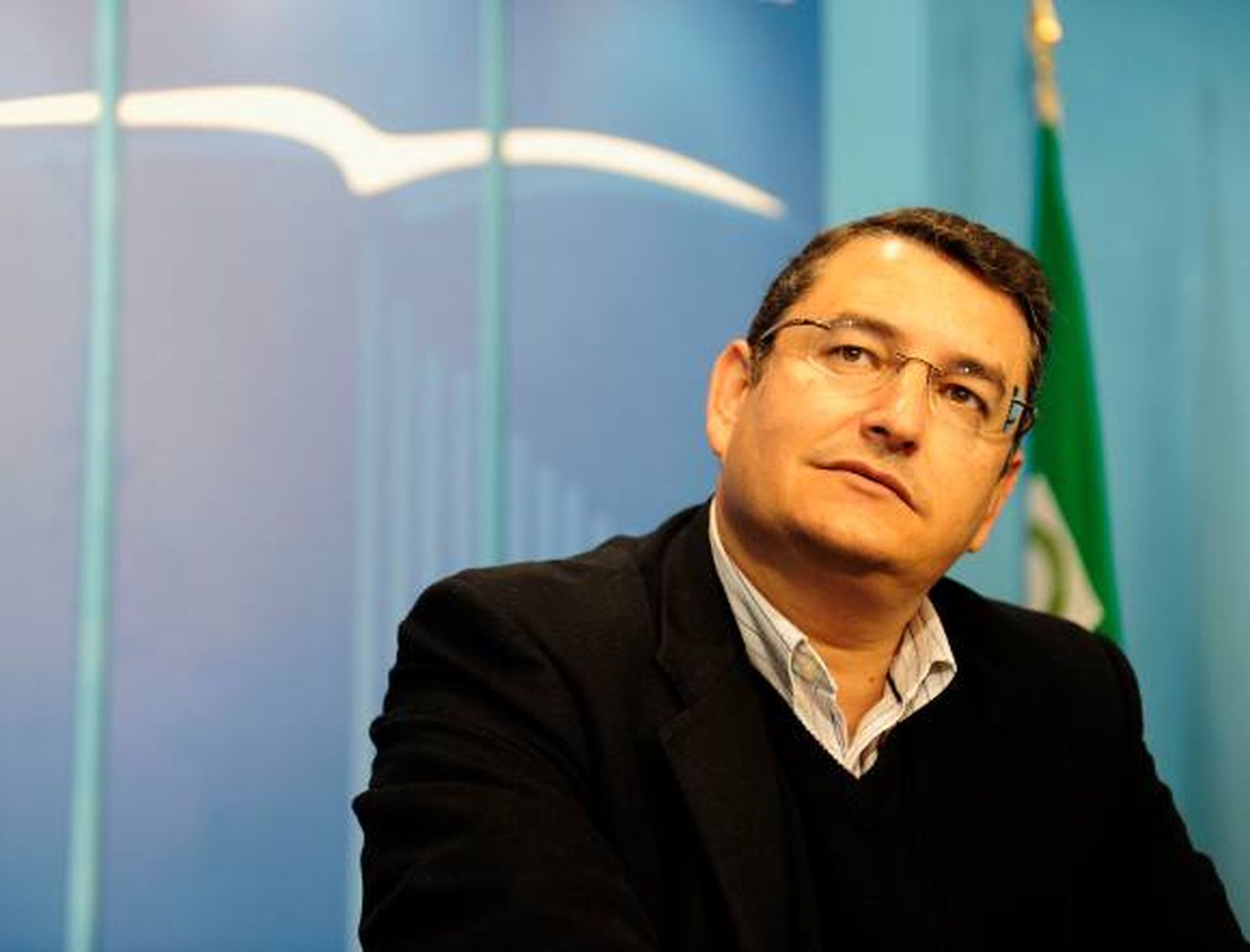 Sanz: "Es imposible que los ERE se queden en el nivel de responsabilidad de un consejero"