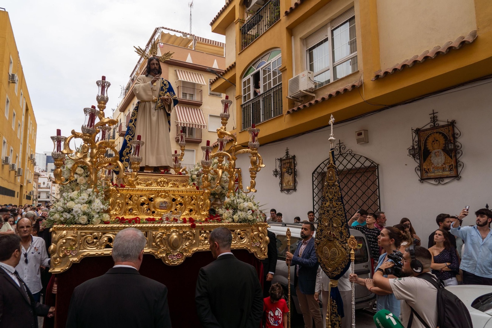Imágenes del traslado del Cristo del Amor a la Concepción