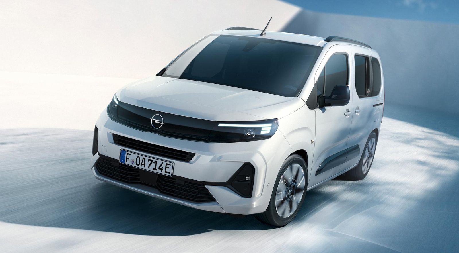 Opel Combo, el primer vehículo industrial con faros inteligentes
