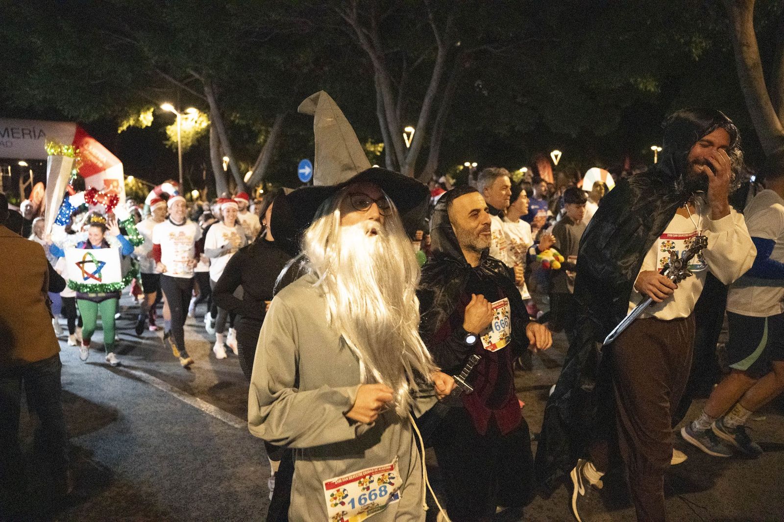 Almería corre y celebra su memoria olímpica en una San Silvestre de récord