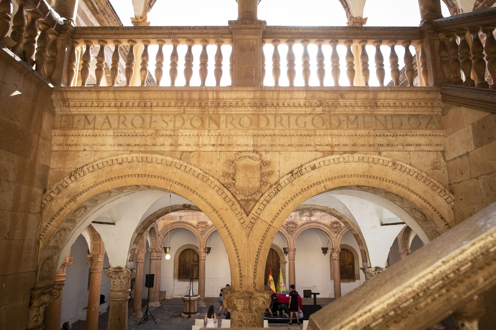 En el interior del Castillo de La Calahorra: las imágenes de la nueva fortaleza de la provincia de Granada