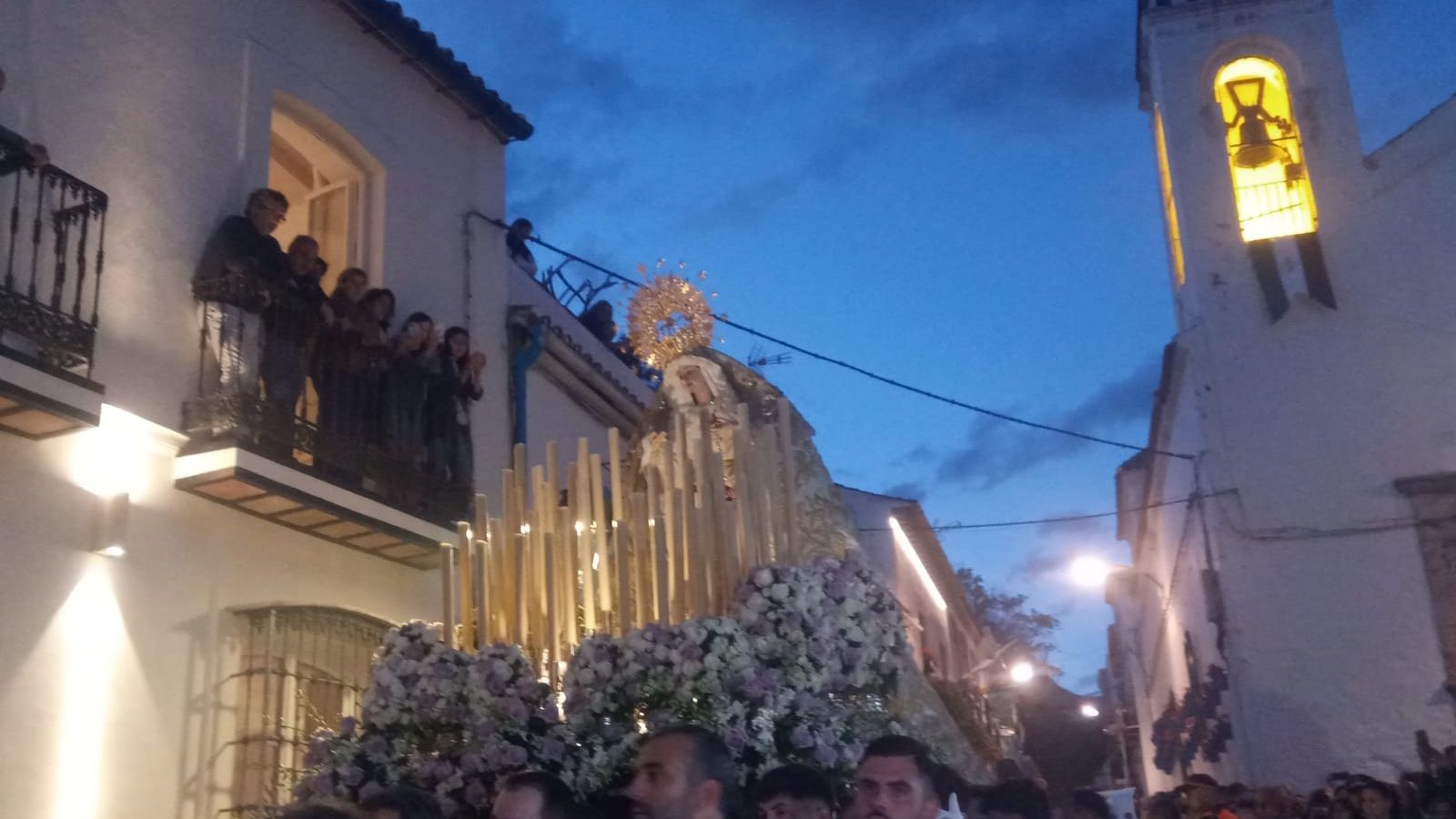 El trono de María Santísima Virgen Blanca.