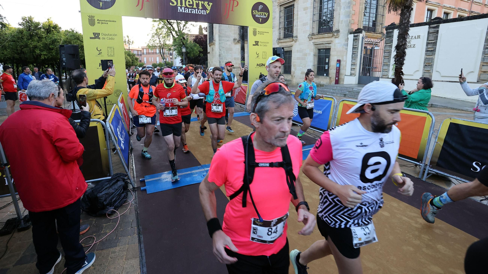 Búscate en la Sherry Maratón 2025 de Jerez (I)