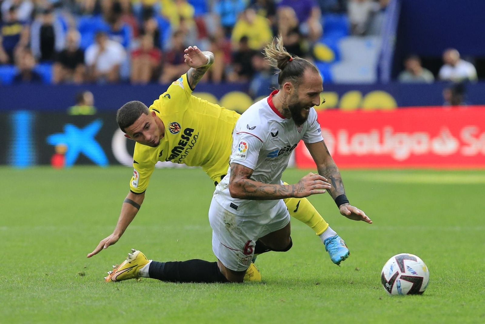 Gudelj cae ante Yéremi Pino,