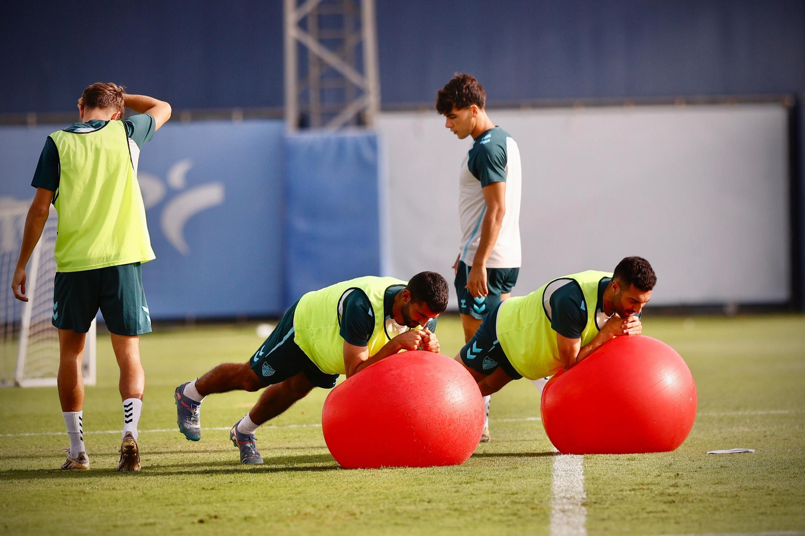 Haitam Abaida, "el mejor fichaje del Málaga", se entrena con el grupo