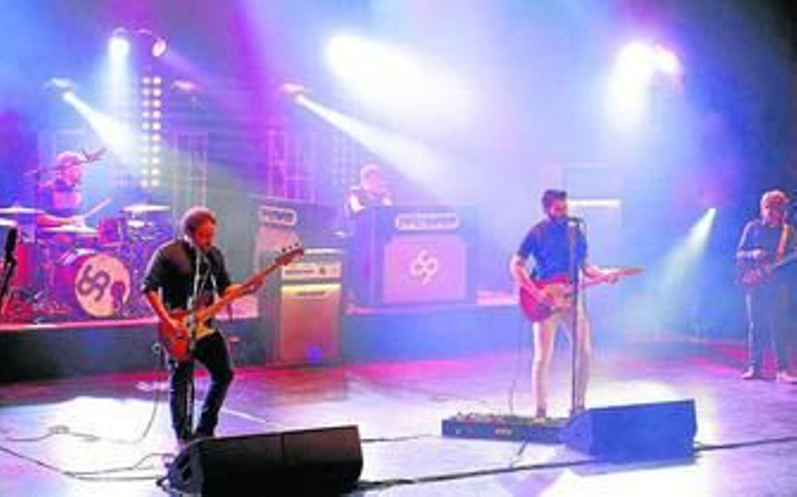 Supersubmarina durante la gran actuación del pasado sábado en el Auditorio Maestro Padilla.