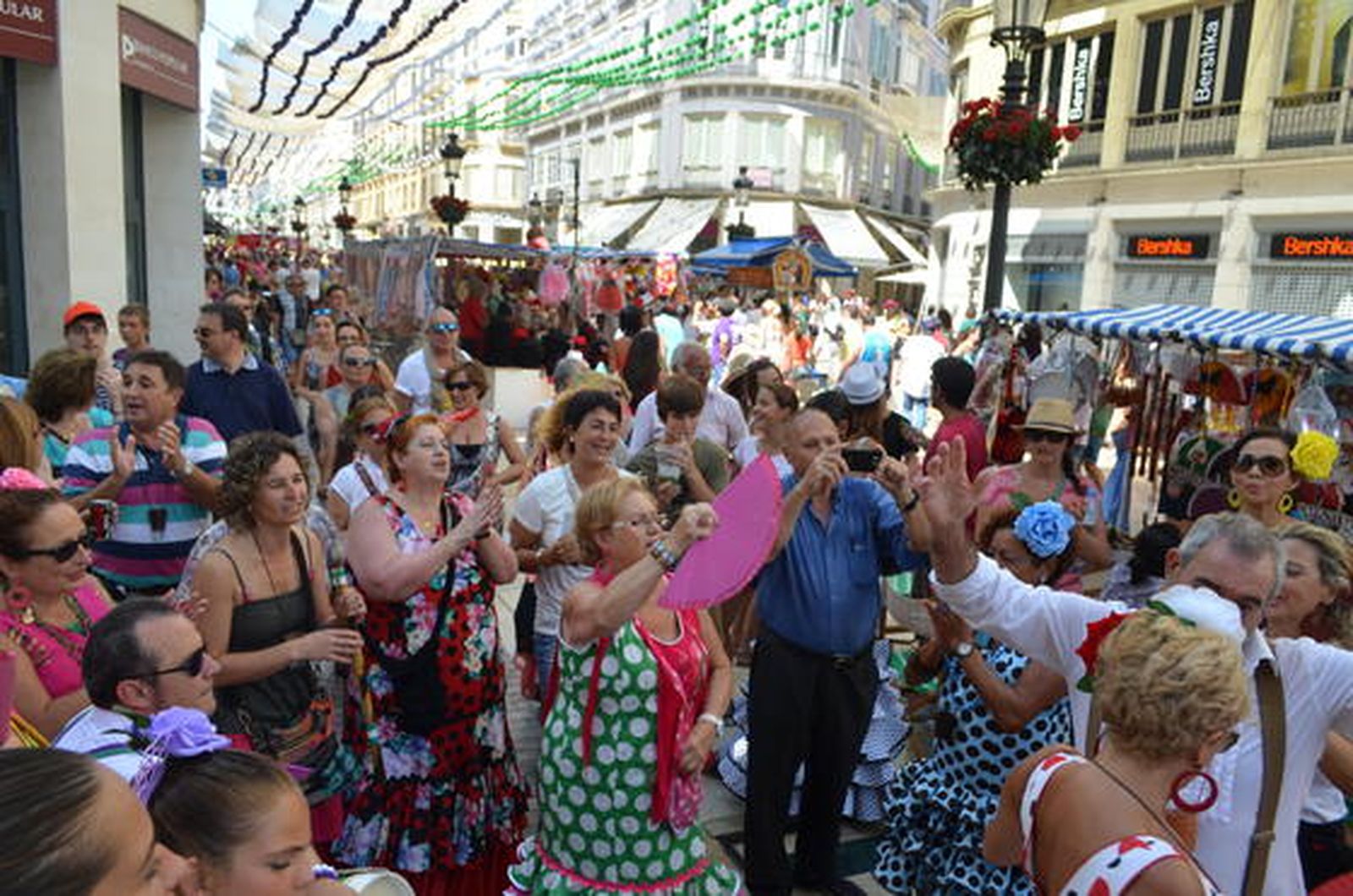 Jolgorio en el Real y en el centro

Foto: Marta González / Javier Albiñana