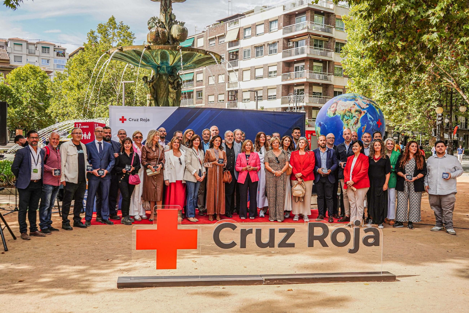 Así ha vivido Granada el Día de la Banderita de Cruz Roja: todas las imágenes