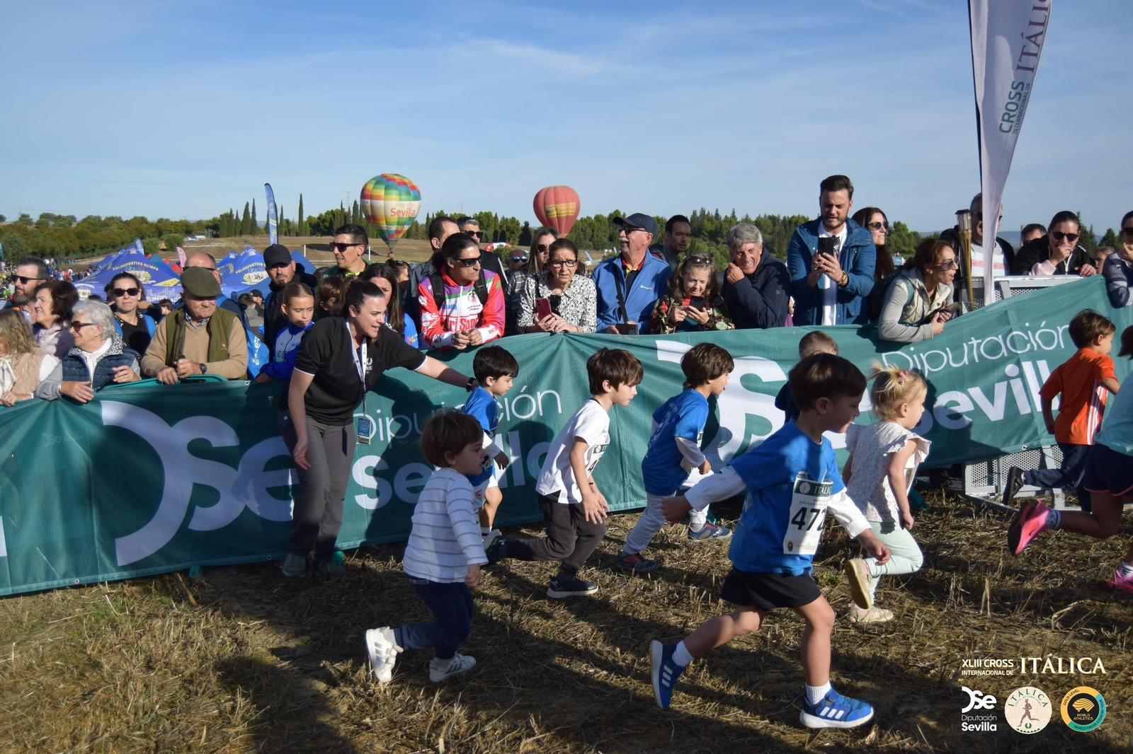 Búscate en las fotos del Cross de Itálica 2025 | 10