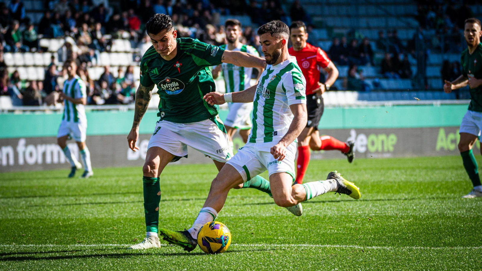 Las mejores fotos del agónico triunfo del Córdoba CF en Ferrol