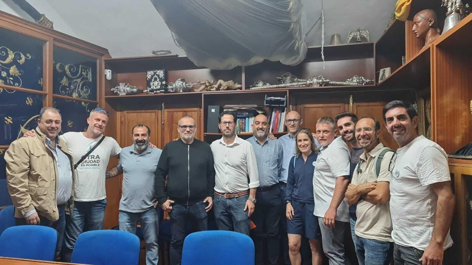 El encuantro de Impulsa Ciudad con una cofradía de la localidad.