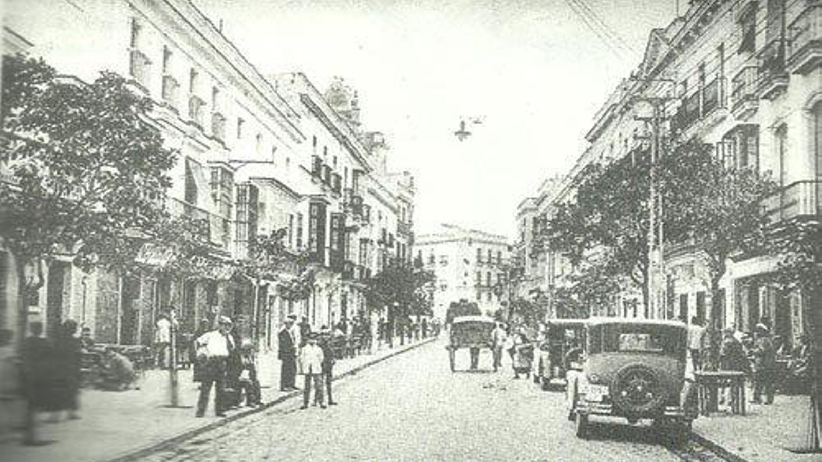 Calle Larga en 1930.