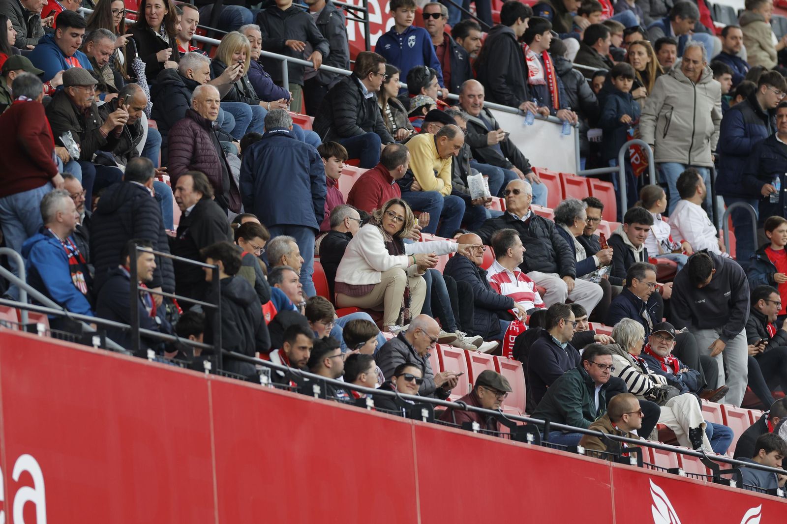 Búscate en las fotos del Sevilla fc - Athletic club