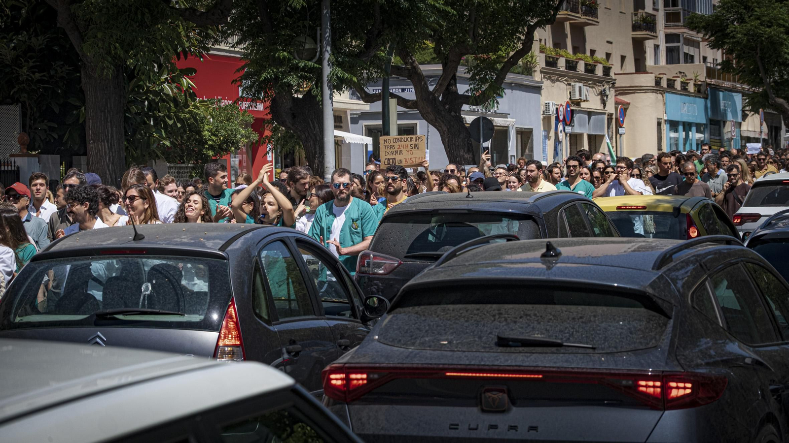 Las imágenes de la jornada de huelga de médicos en Cádiz