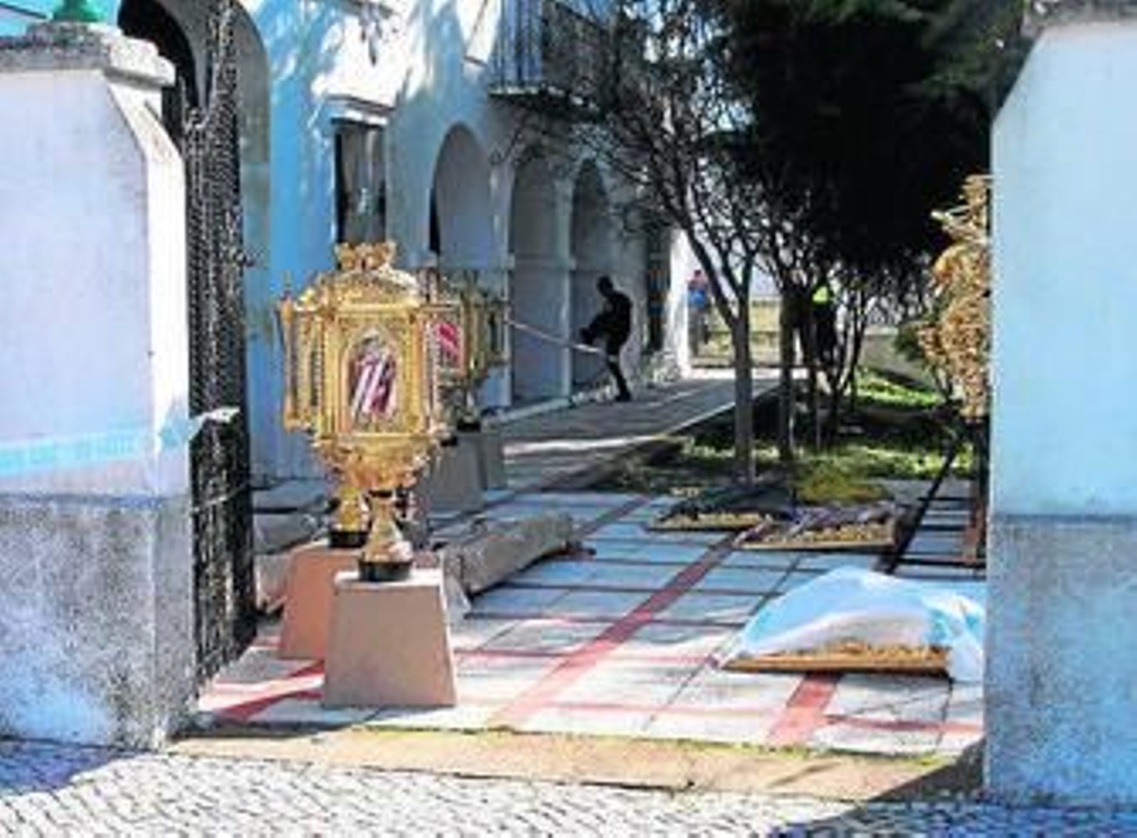 Los técnicos municipales  evaluaron los daños.