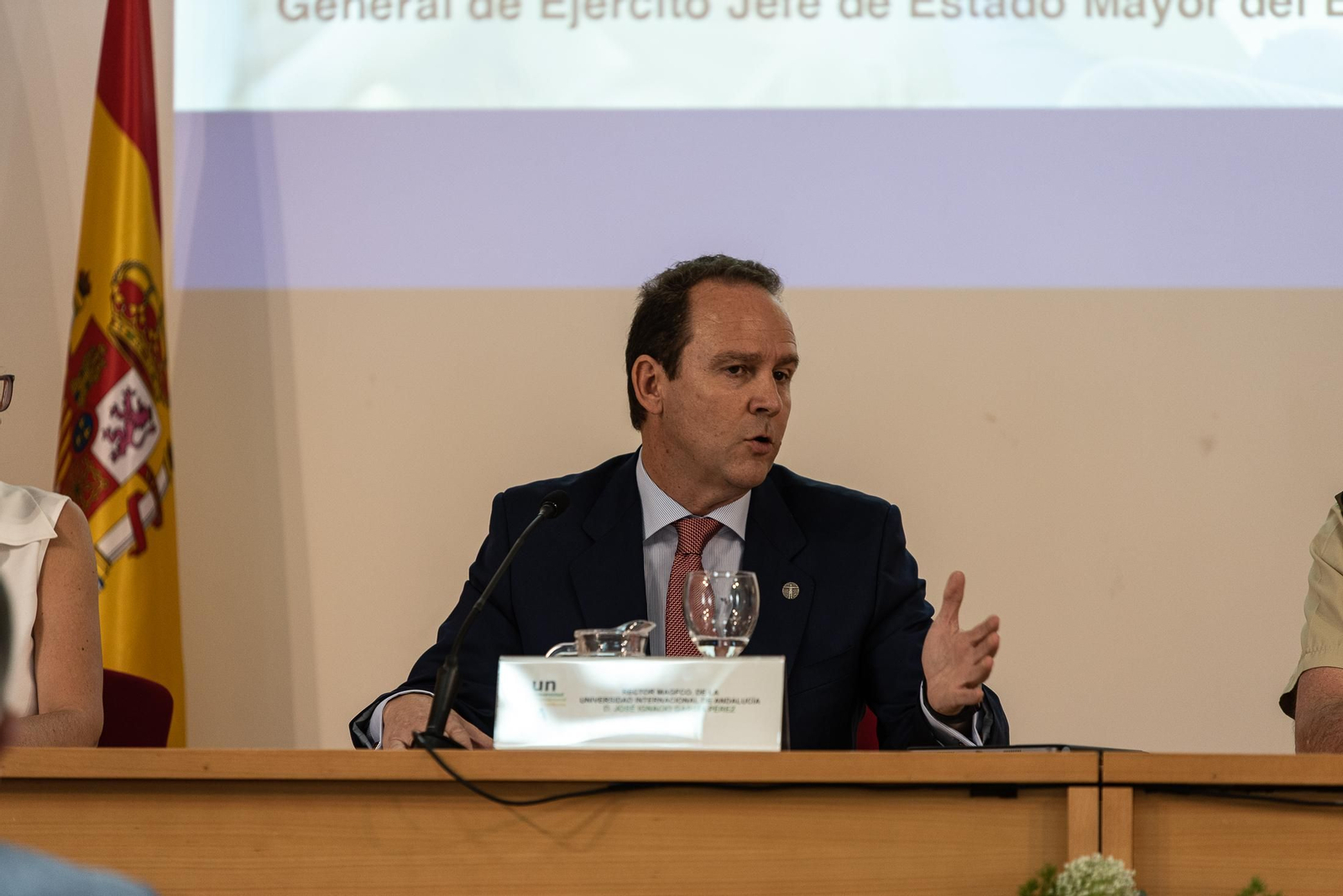 Imágenes de la jornada de inauguración de los cursos de verano de la UNIA