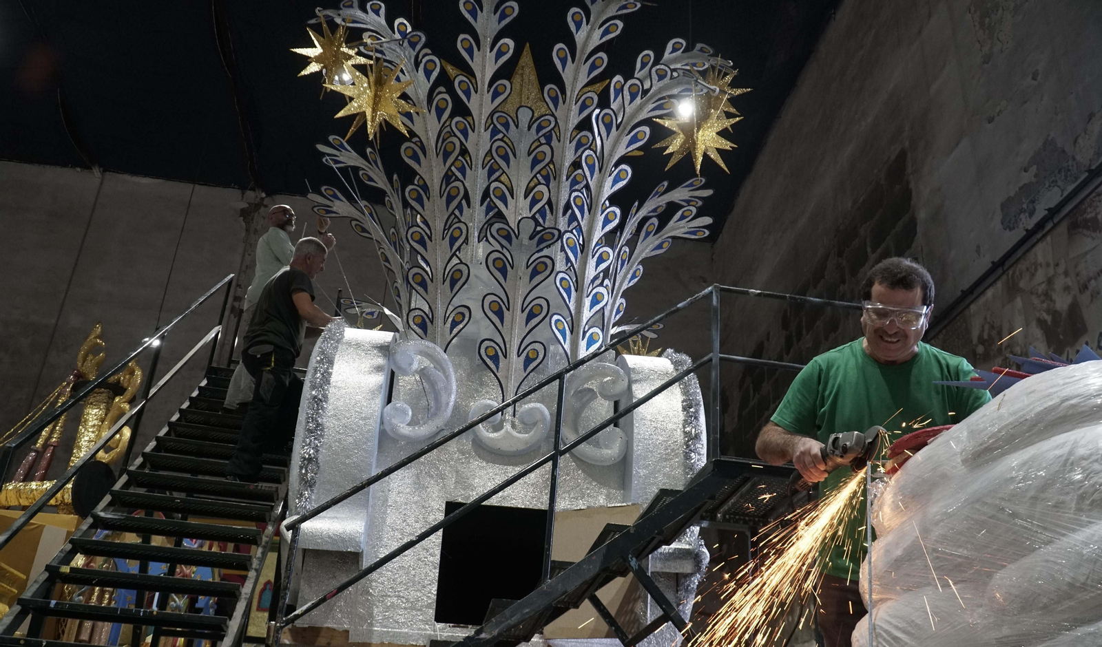 Así se construye la Cabalgata de Reyes Magos de Sevilla 2022