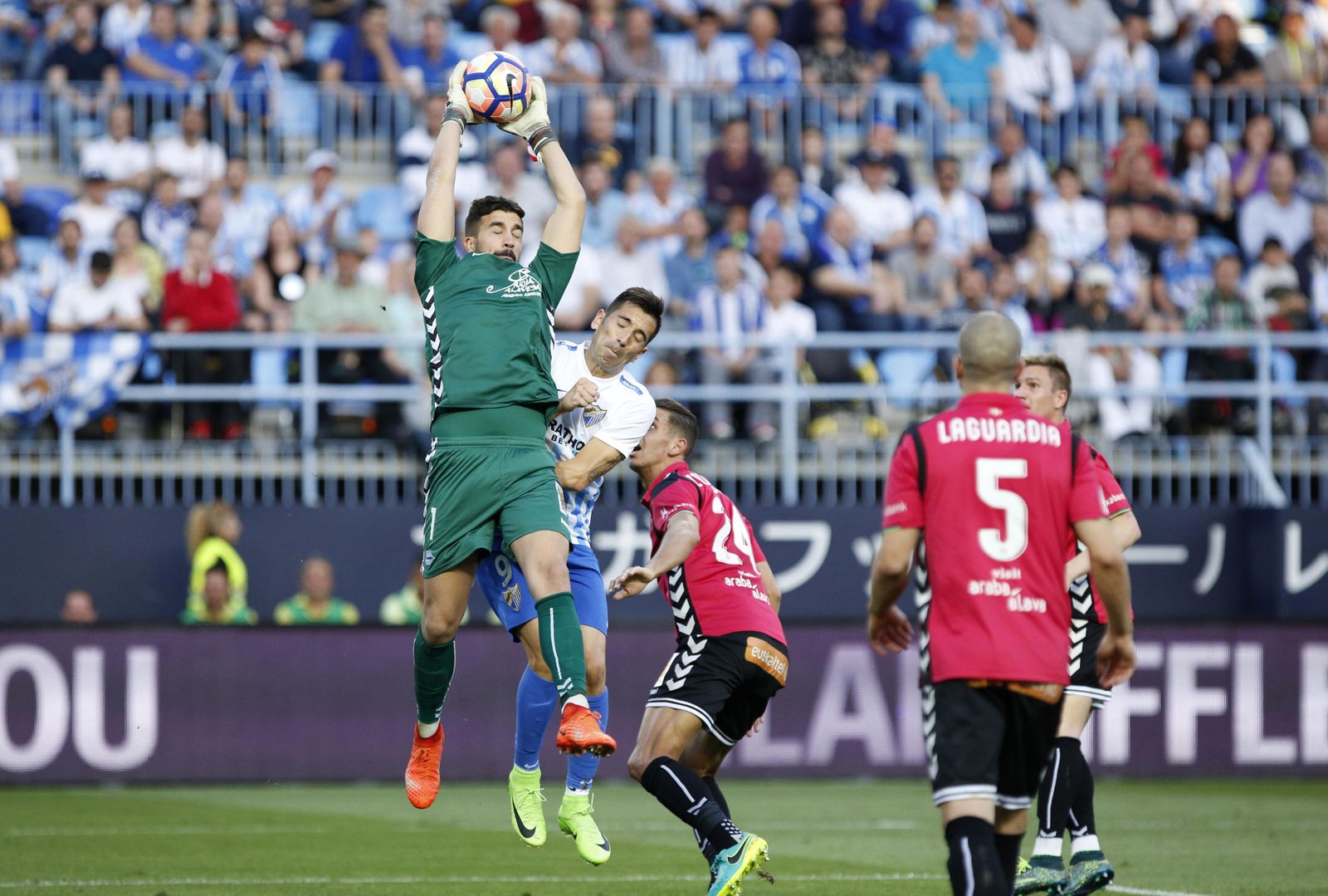 Las imágenes del Málaga-Alavés