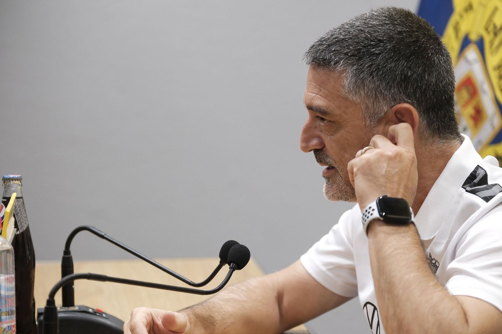 El entrenador de Las Palmas, Francisco Javier García Pimienta, en la rueda de prensa.