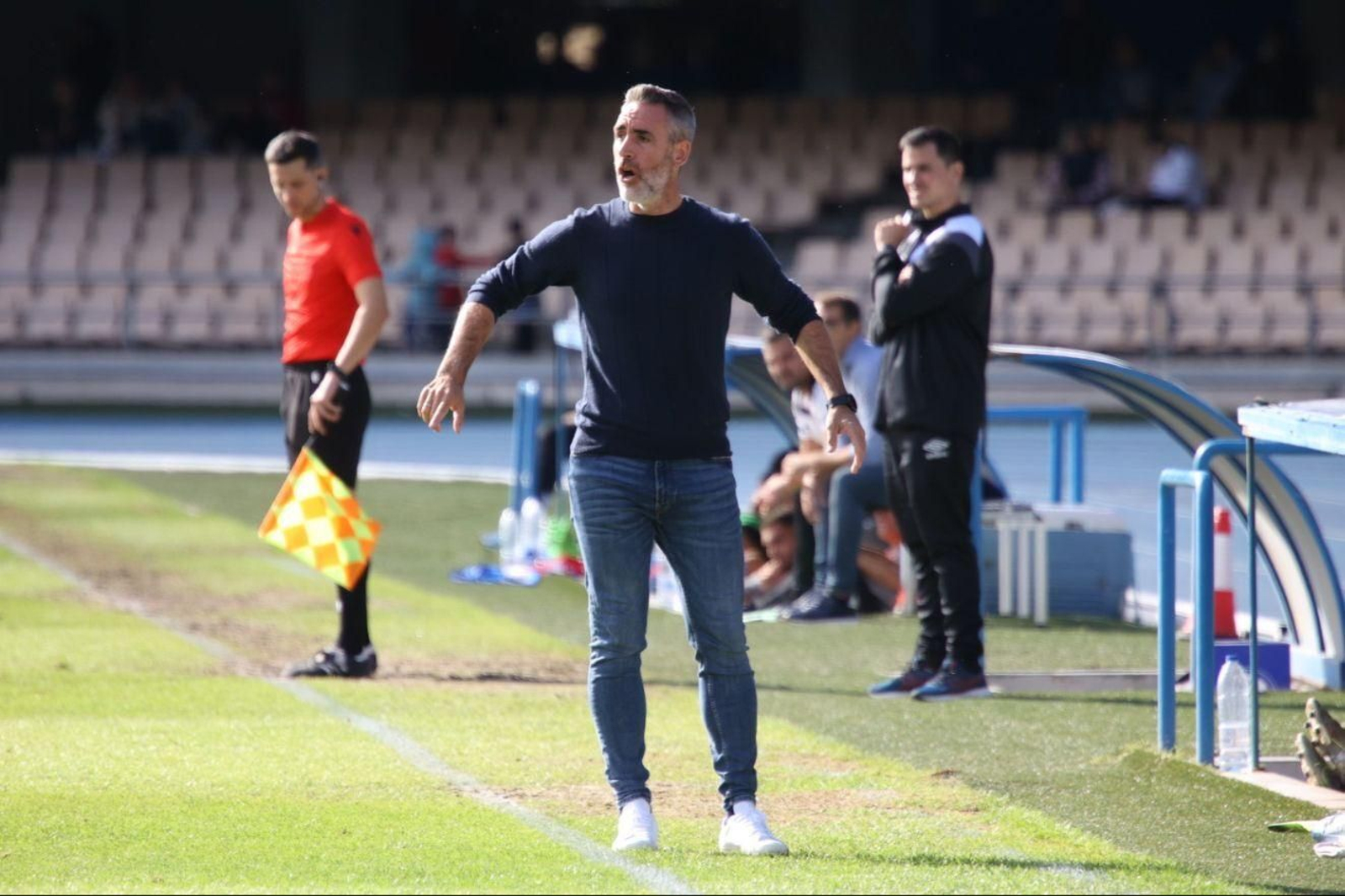 Abel Gómez, durante el encuentro frente al Xerez DFC.
