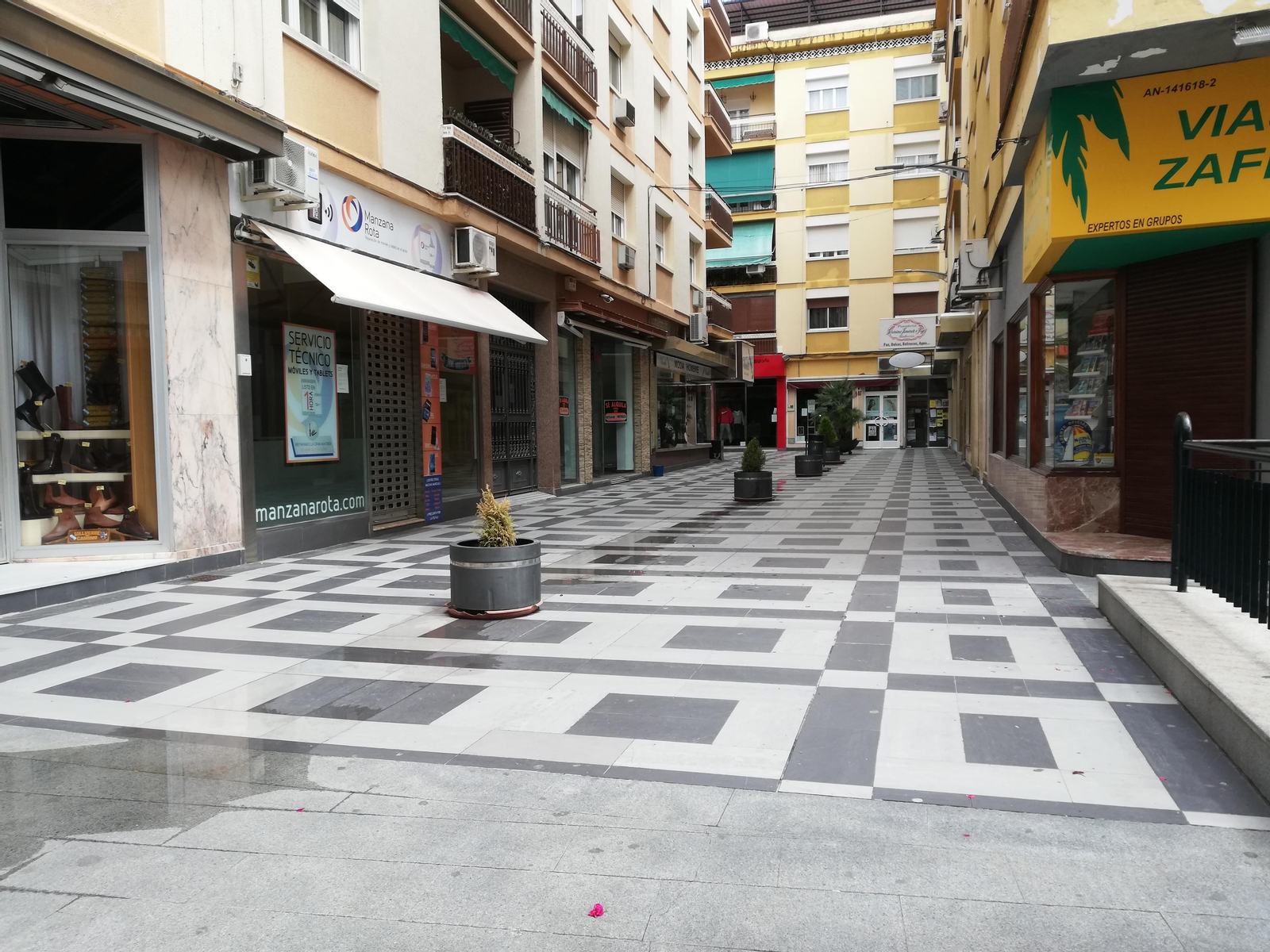 Pasaje comercial de Lucena.