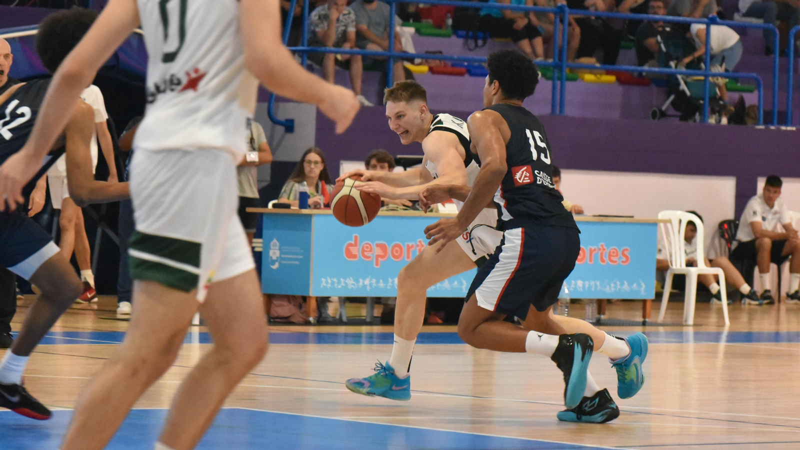 Las fotos de la primera jornada del Torneo Intenacional de Baloncesto U-20 de La Línea