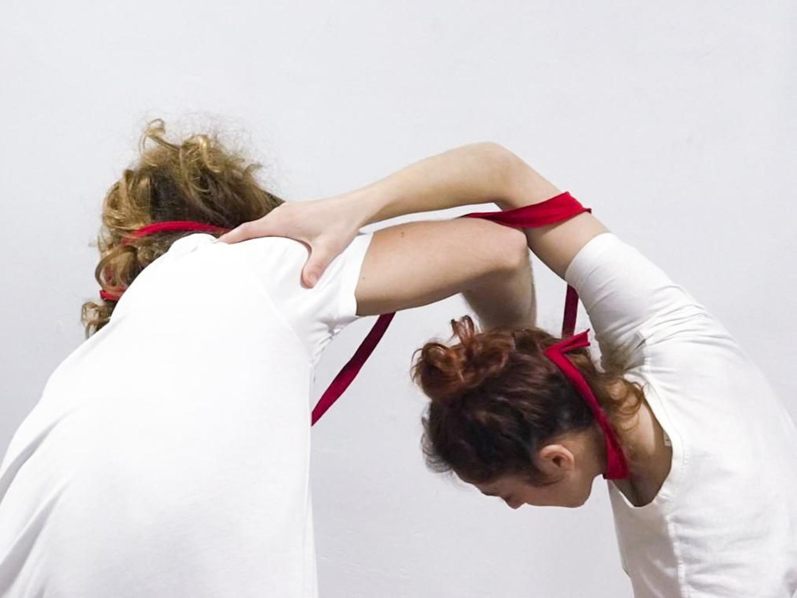 Álvaro Copado y Alicia Moruno presentan este jueves 'Trama'.