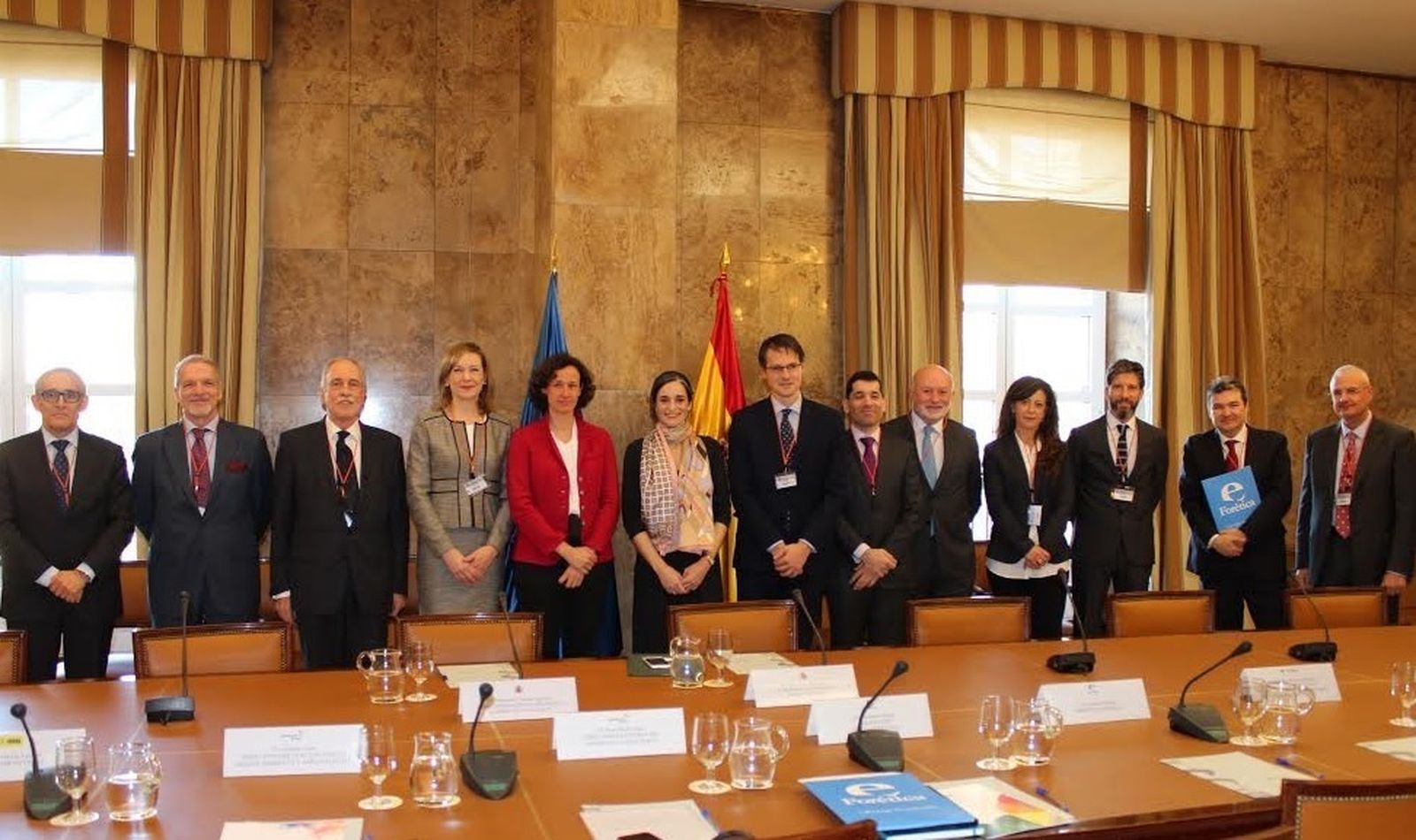 La secretaria de Estado de Medio Ambiente, María García Rodríguez ha invitado a las empresas del Clúster a participar en la elaboración de la Ley.