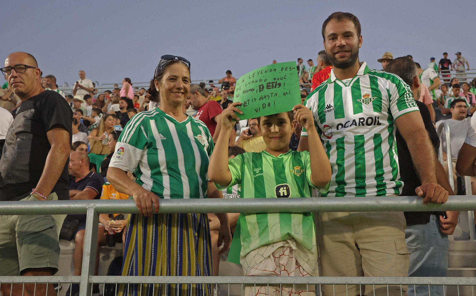 Búscate durante el Betis - Cádiz