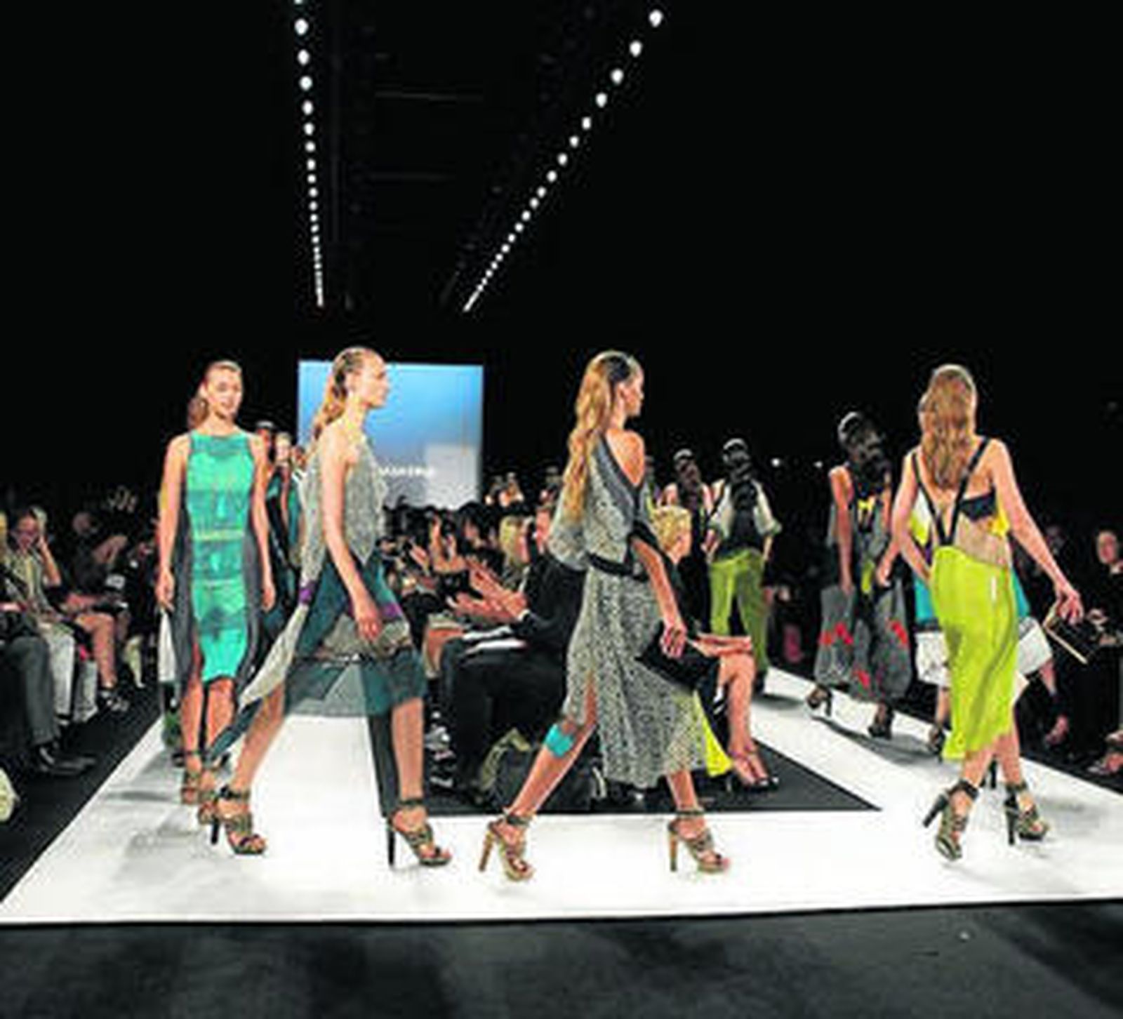 Max Azria inaugura la Semana de la Moda de Nueva York