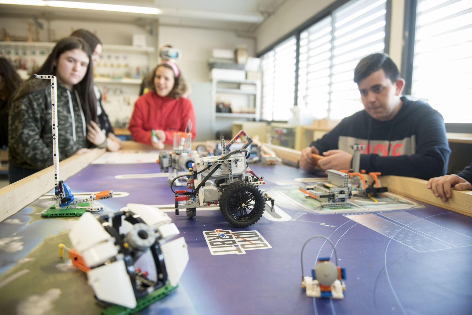 Los alumnos calientan motores para el Torneo First Lego
