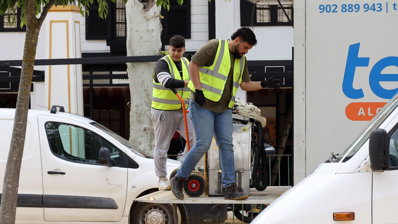 Preparativos en la Feria del Caballo 2024 de Jerez