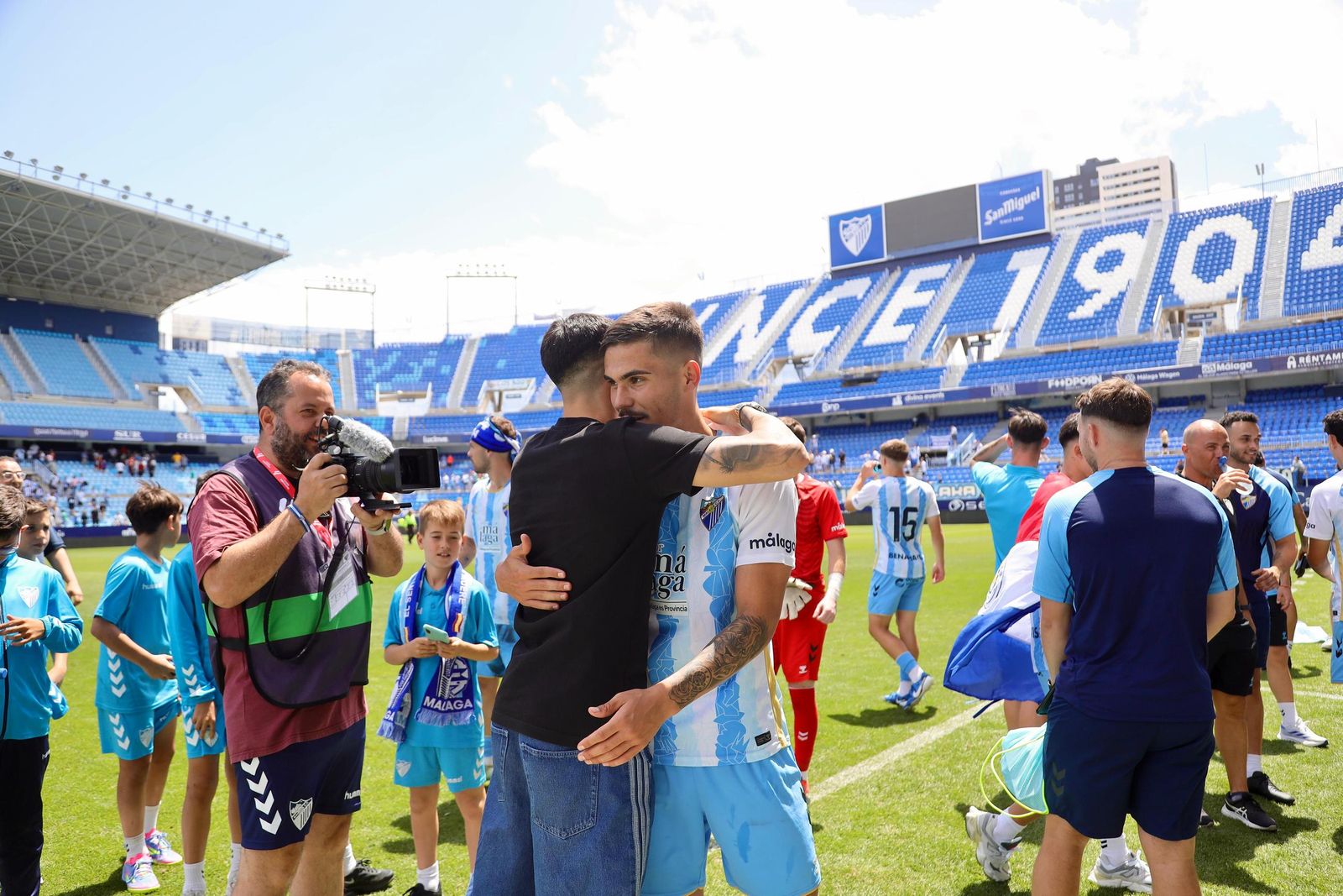 Las fotos de la celebración del ascenso del filial del Málaga CF